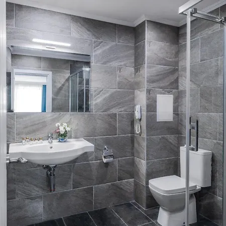 Hotel Speranta & 4*