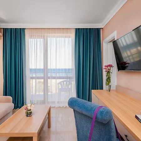 Отель Speranta & 4*