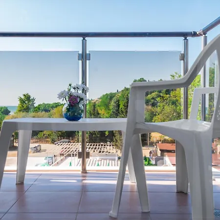 Speranta Hotel - Free Beach & Free Parking Hotel 4*