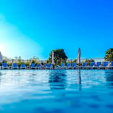 Speranta Hotel - Free Beach & Free Parking 4*